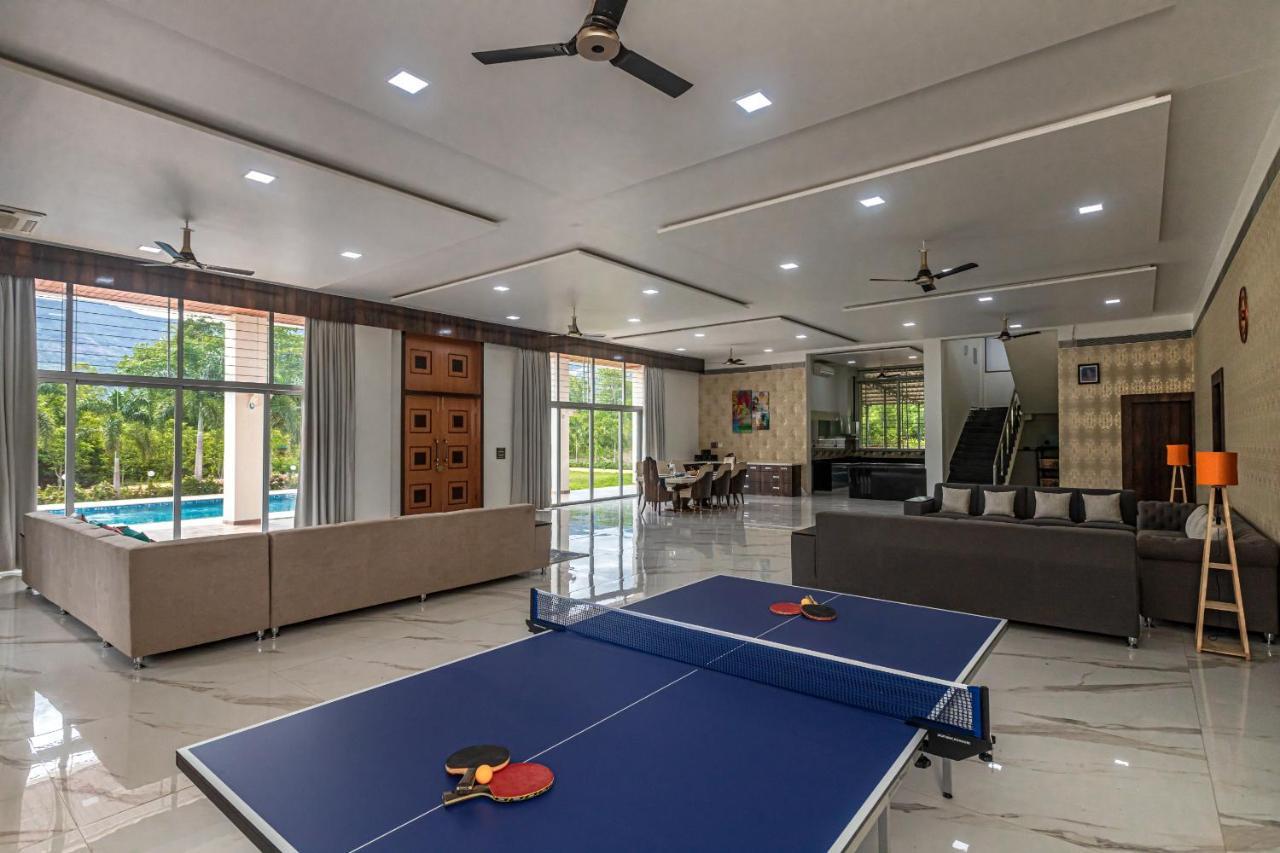 Saffronstays Odyssey, Karjat - 10 Acres Pet-Friendly Estate With Swimming Pool Chinchavli Exterior foto